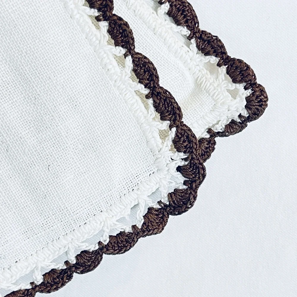 Embroidered Deer Floral Linen Table Runner Crochet Edge Country White Decor READ